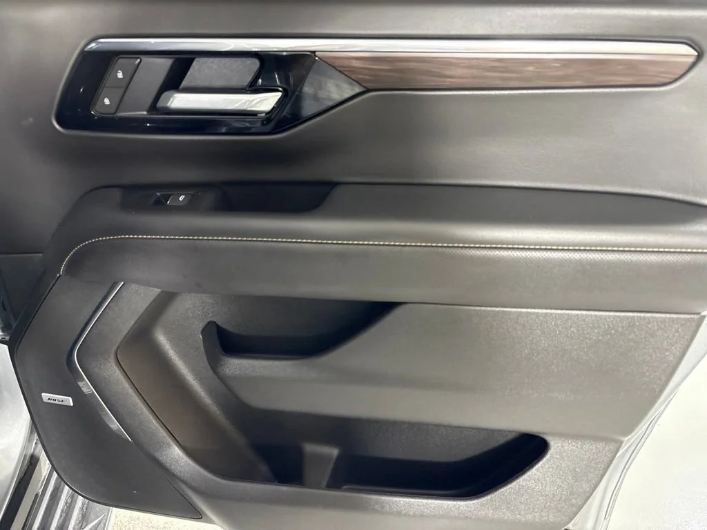 Certified Used 2025 Sterling Gray Metallic Chevrolet Premier image 21