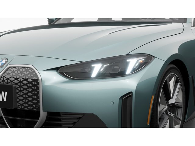 New 2026 Cape York Green Metallic BMW eDrive40 image 6