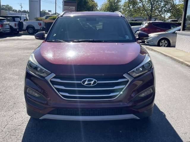 Used 2017 Ruby Hyundai Eco image 2