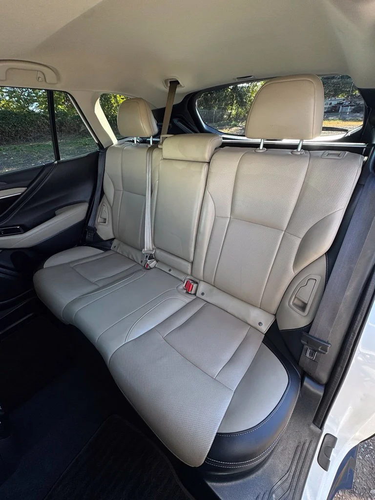 Used 2021 Crystal White Pearl Subaru Limited image 25