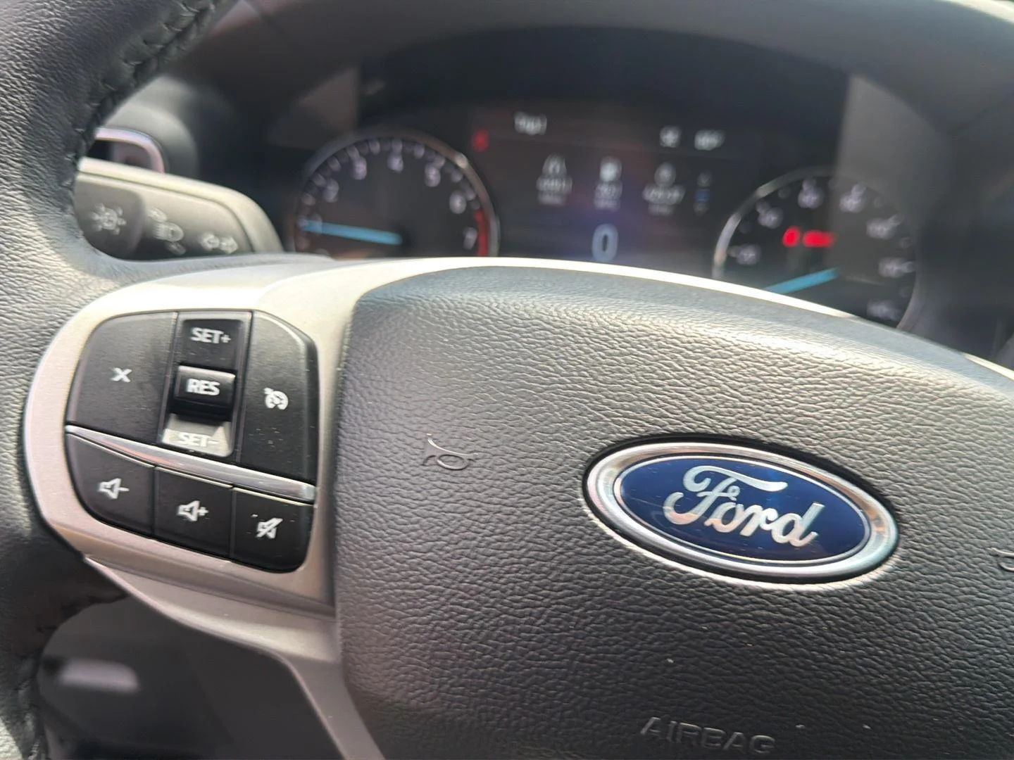 Used 2024 Stone Blue Metallic Ford XLT image 22