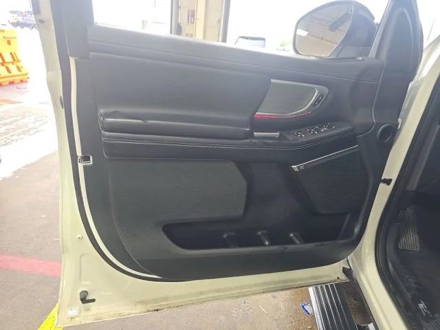 Used 2025 White Ford Platinum image 14