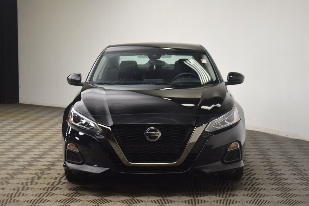 Used 2022 Black Nissan 2.5 SR image 15