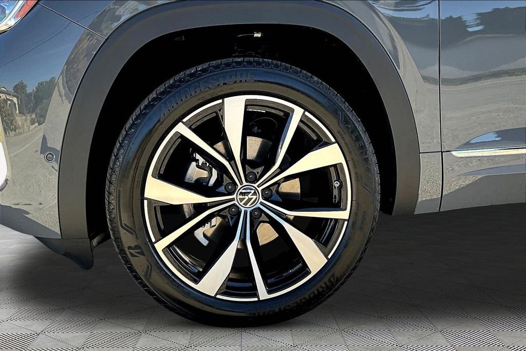 New 2026 Gray Volkswagen 2.0T SEL Premium R-Line image 35