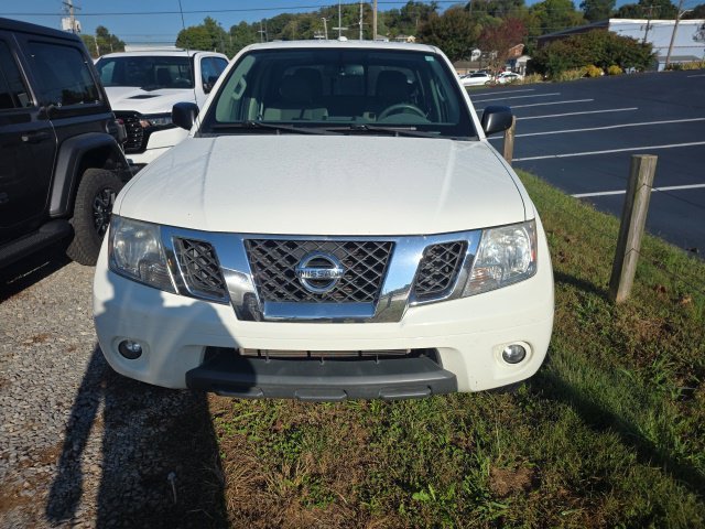 Used 2015 White Nissan SV image 2