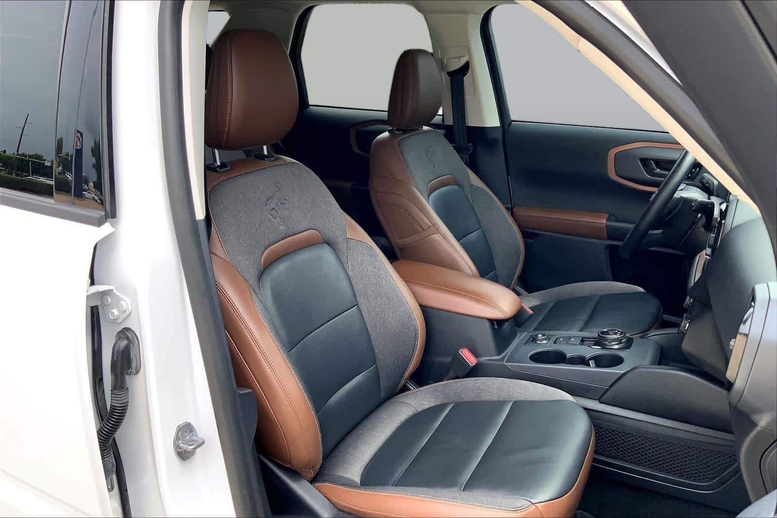 Used 2022 Oxford White Ford Outer Banks image 9