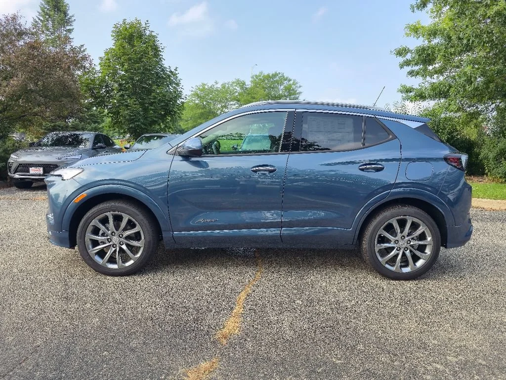 New 2026 Ocean Blue Metallic Buick Avenir image 11