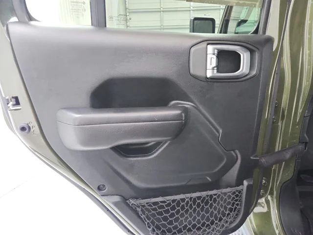 Used 2020 Green Jeep Unlimited Sport S image 31
