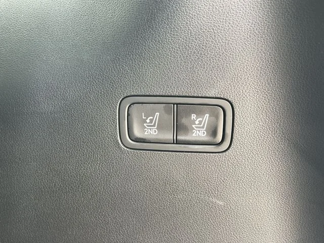 Used 2026 Silver Hyundai SEL image 40