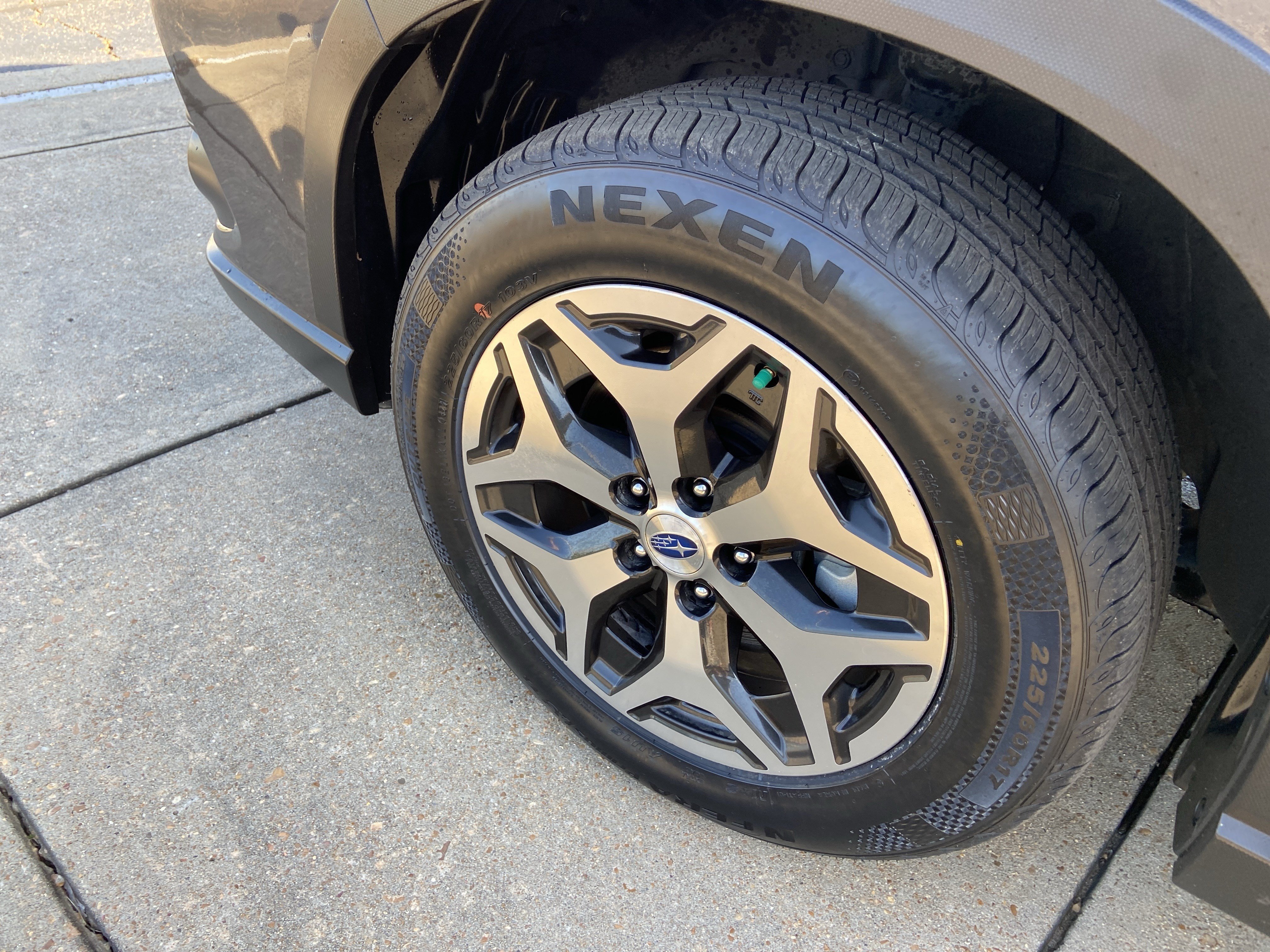 Used 2022 Magnetite Gray Metallic Subaru Premium image 25