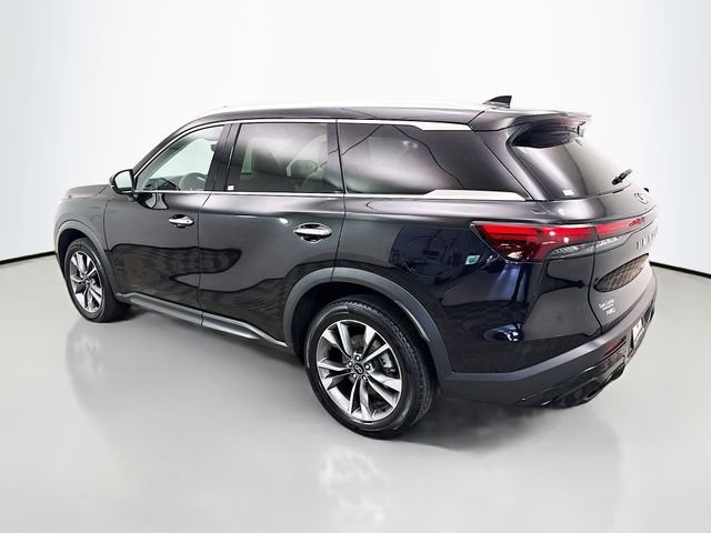 Used 2023 Mineral INFINITI LUXE image 5