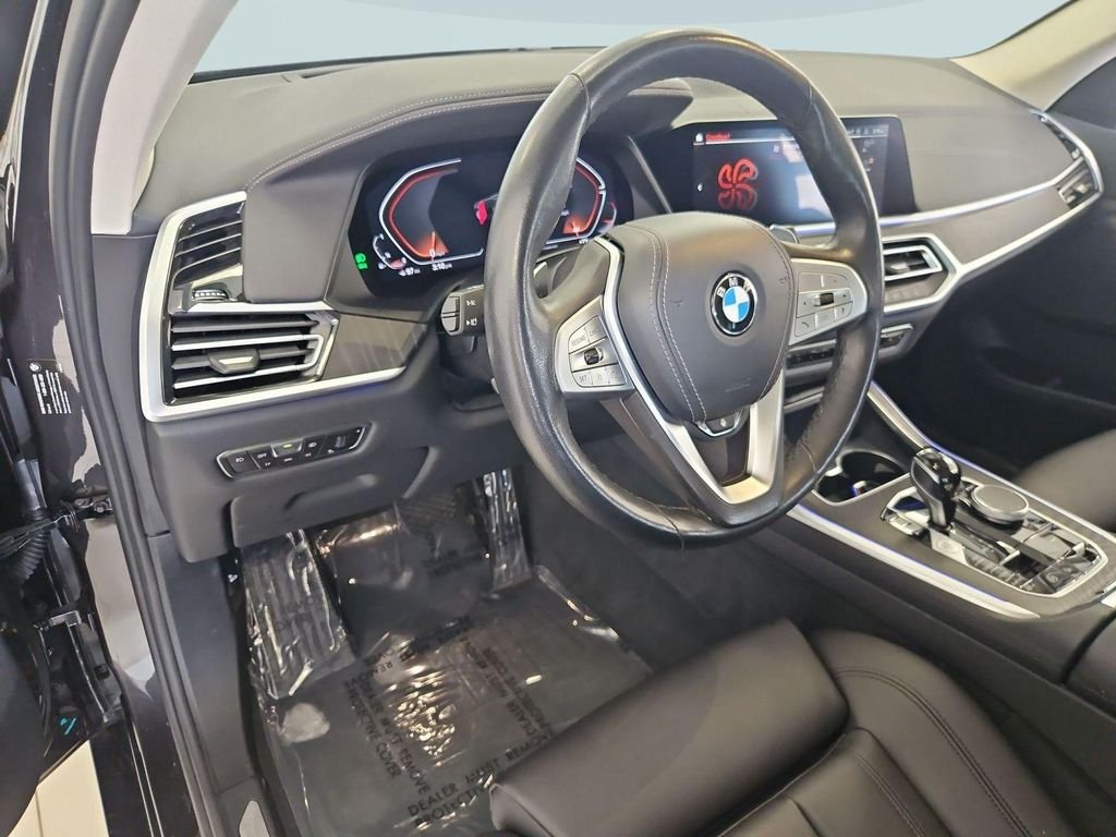 Used 2022 Dark Graphite Metallic BMW xDrive40i image 13
