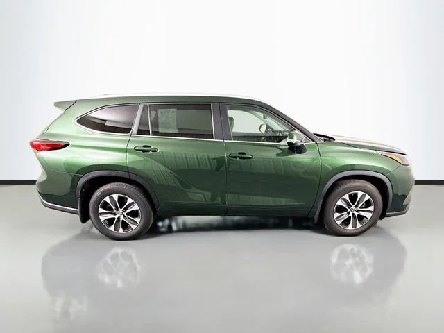 Used 2023 Green Toyota XLE image 8