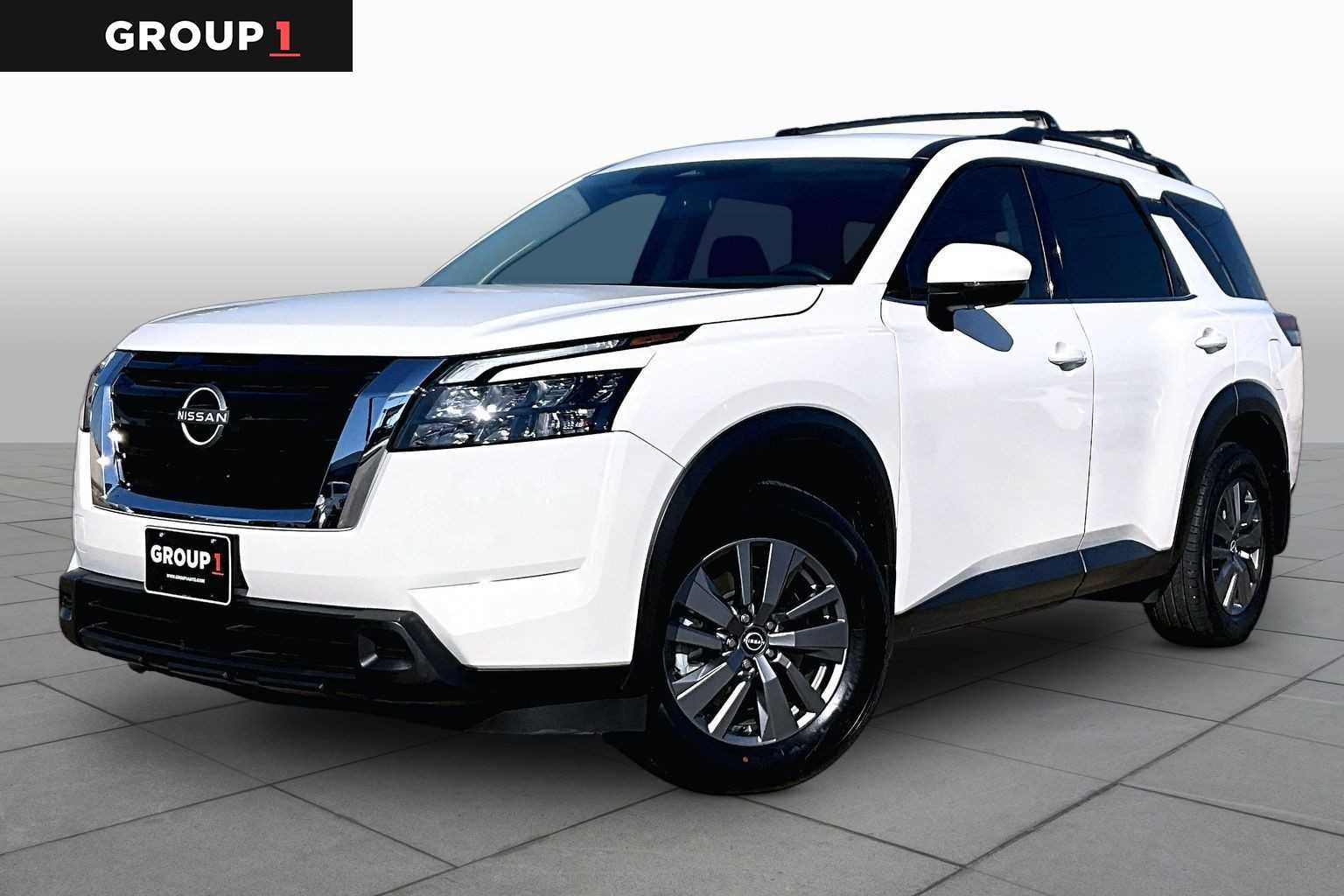 2025 Nissan Pathfinder SV