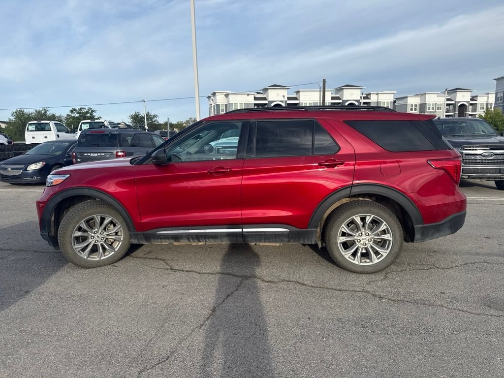 Used 2023 Red Metallic Ford XLT image 13
