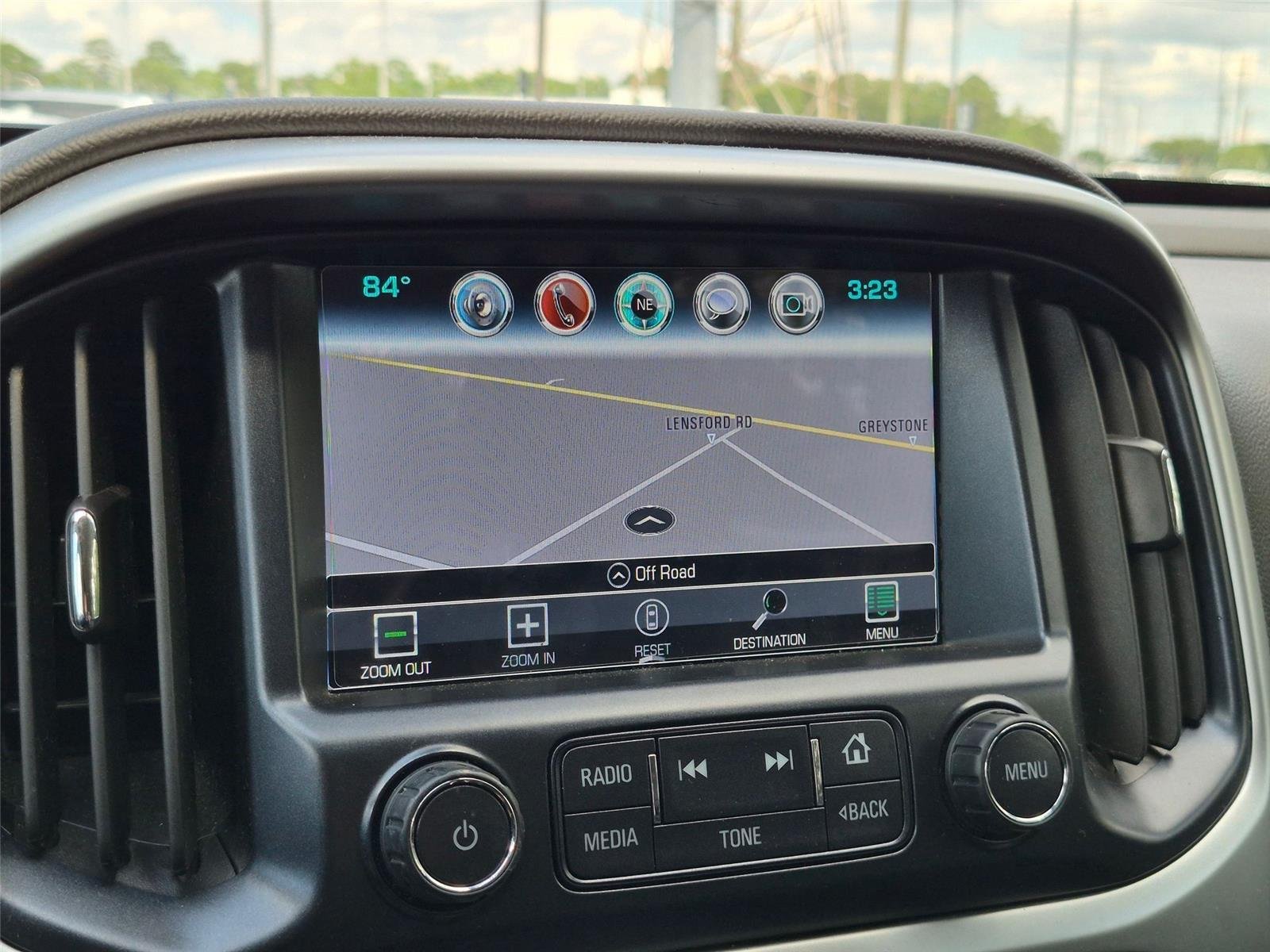 Used 2018 Silver Ice Metallic Chevrolet 4WD ZR2 image 12