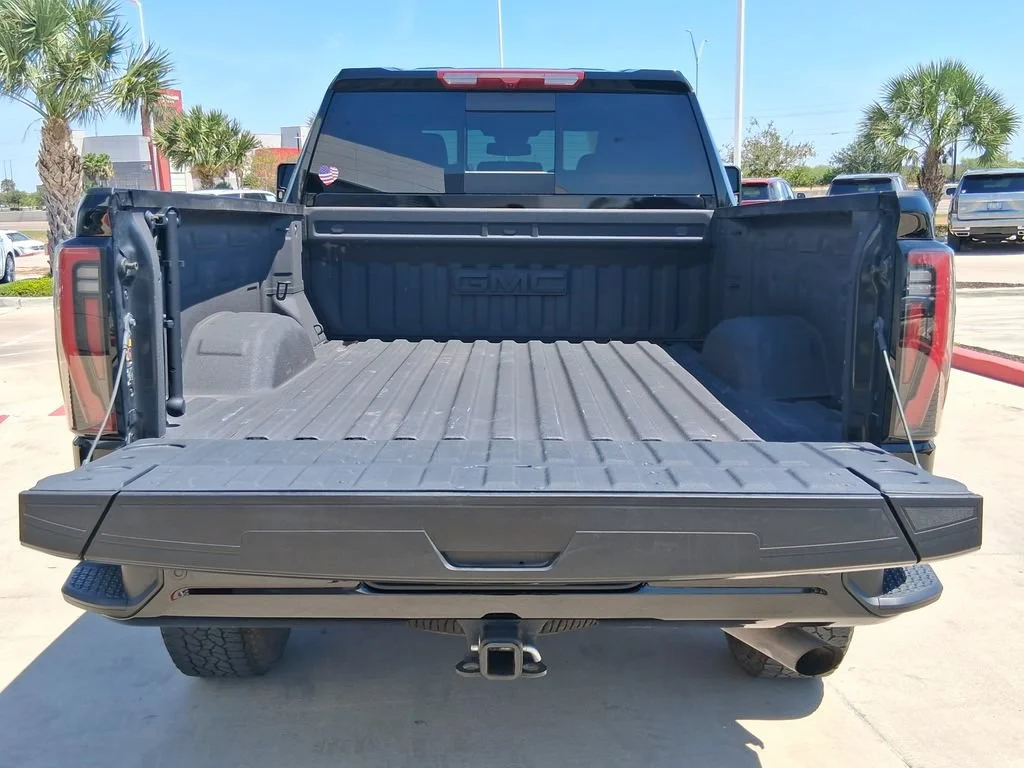 Used 2025 Onyx Black GMC AT4 image 6