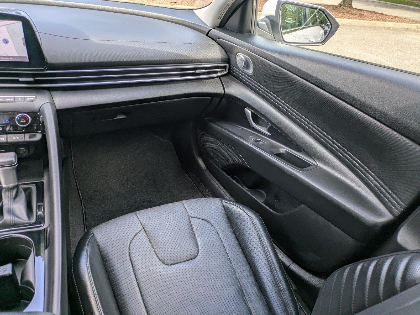Used 2023 Lunar White Hyundai Limited image 16