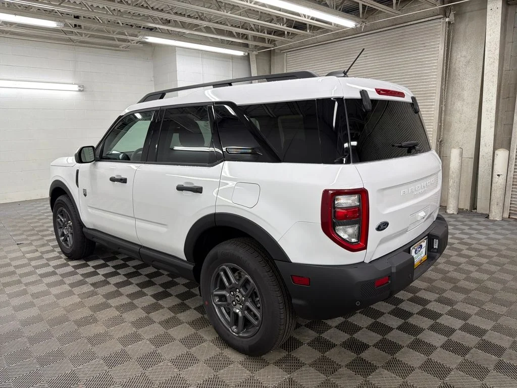 New 2025 White Ford Big Bend image 9