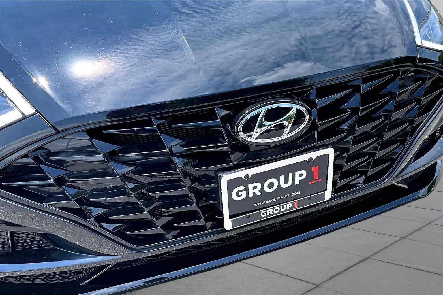 Used 2023 Onyx Black Hyundai SEL image 30