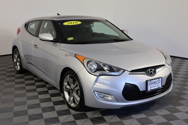 2016 Hyundai Veloster Base