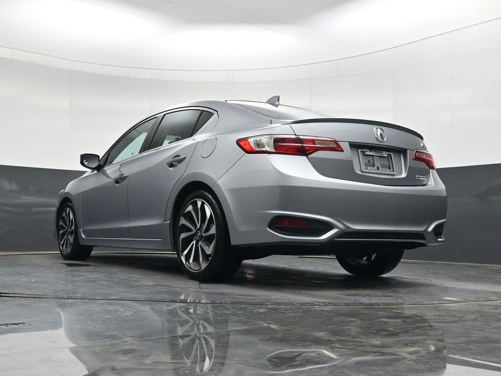 Used 2018 Silver Metallic Acura Special Edition image 28