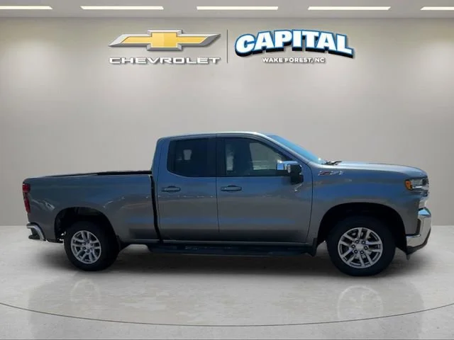 Used 2019 SATIN STEEL METALLIC Chevrolet LT image 6