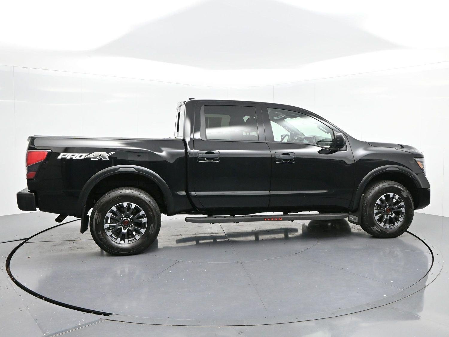 Used 2024 Super Black Nissan PRO-4X image 8