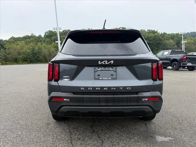 Used 2022 Gravity Gray Kia LX image 4