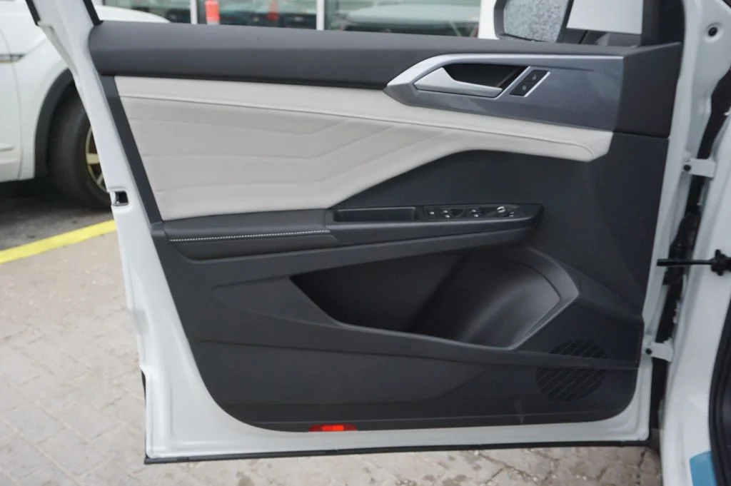 New 2026 White Volkswagen 1.5T SEL image 22