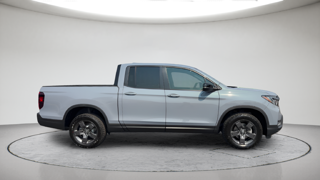 New 2026 Sonic Gray Pearl Honda TrailSport image 5