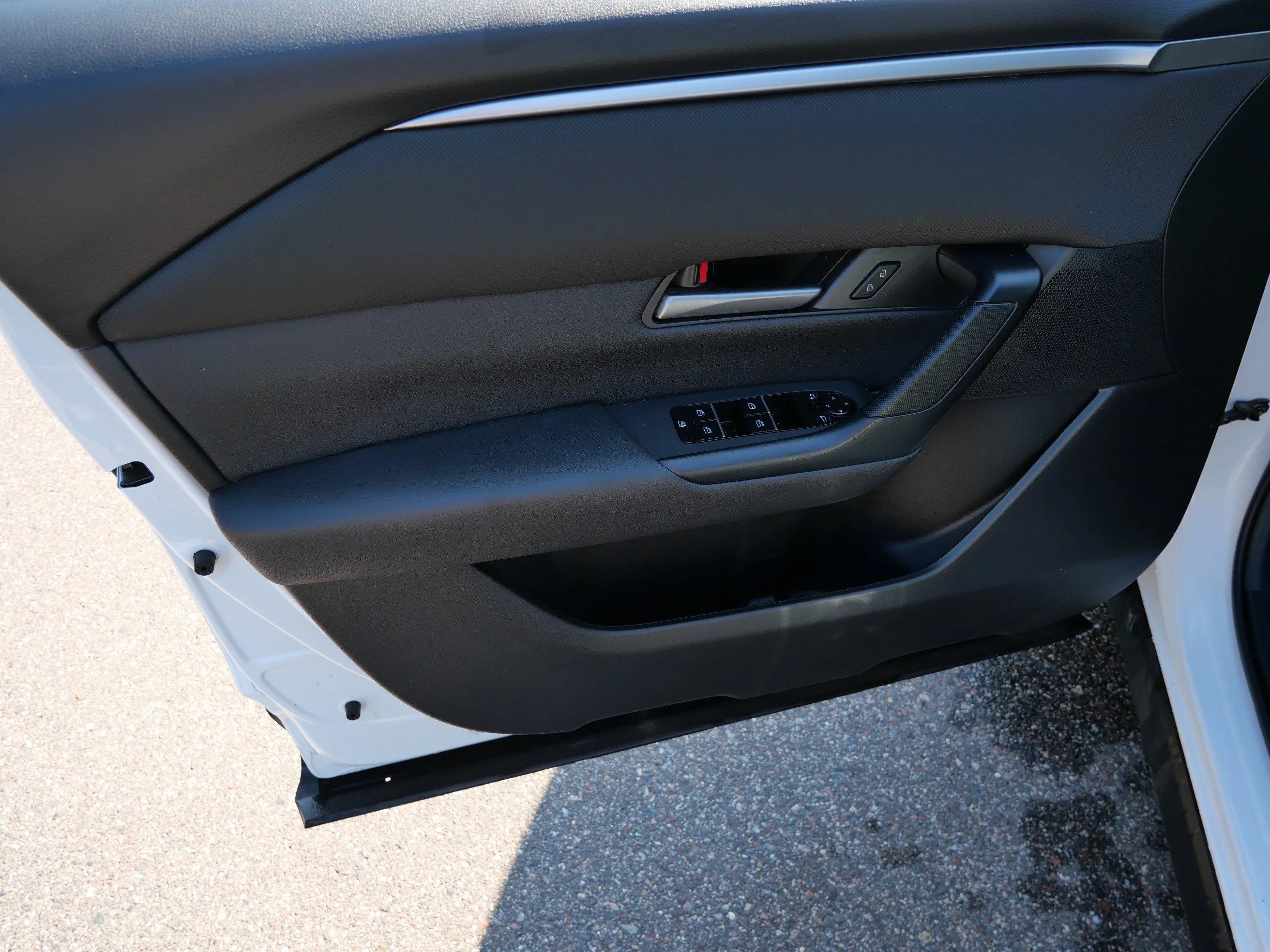 Used 2024 Wind Chill Pearl Mazda 2.5 S Premium Package image 21