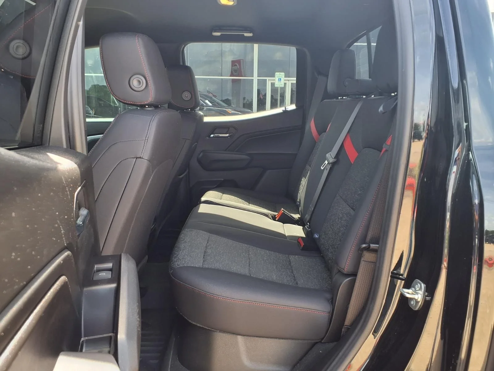 Used 2025 Black Chevrolet Z71 image 9