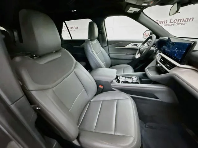New 2027 Carbonized Gray Metallic Ford Active image 29