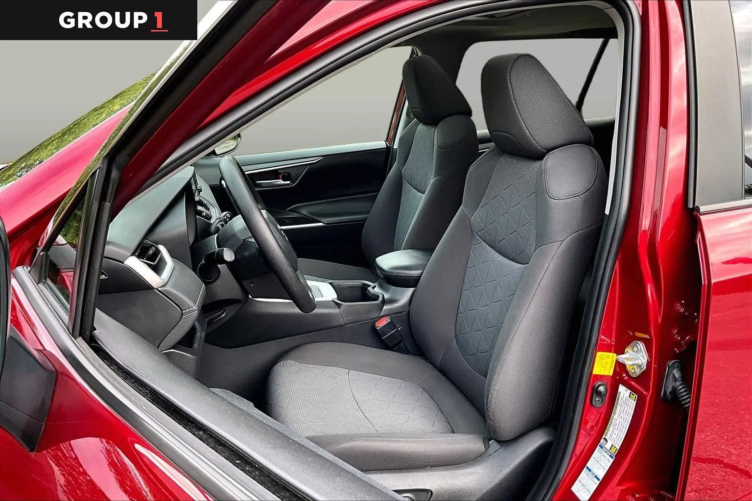 Used 2022 Ruby Flare Pearl Toyota XLE image 9
