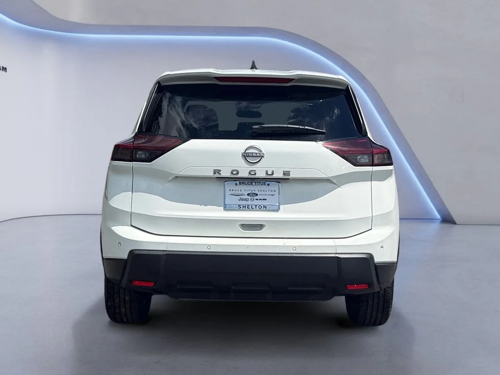 Used 2024 Glacier White Nissan S image 5