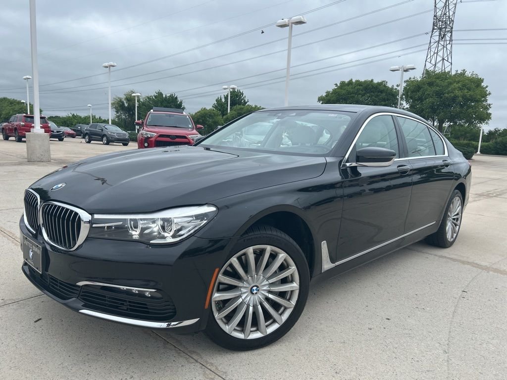 2018 BMW 7 Series 740i xDrive's photo