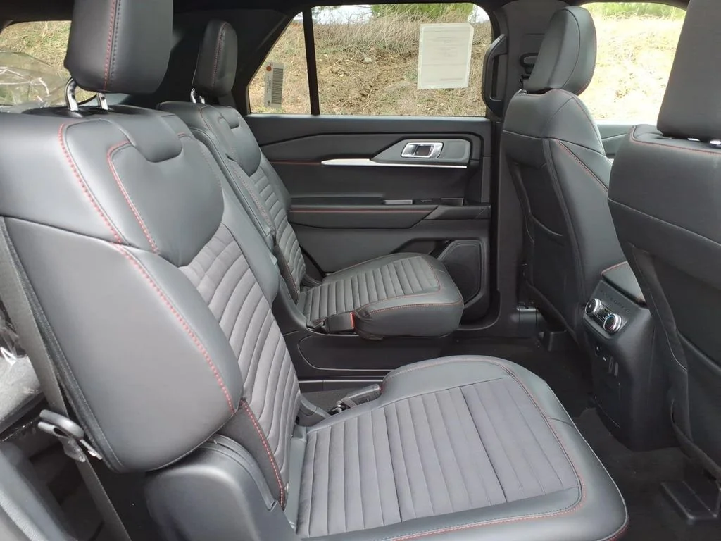 New 2026 Vapor Blue Metallic Ford ST-Line image 11