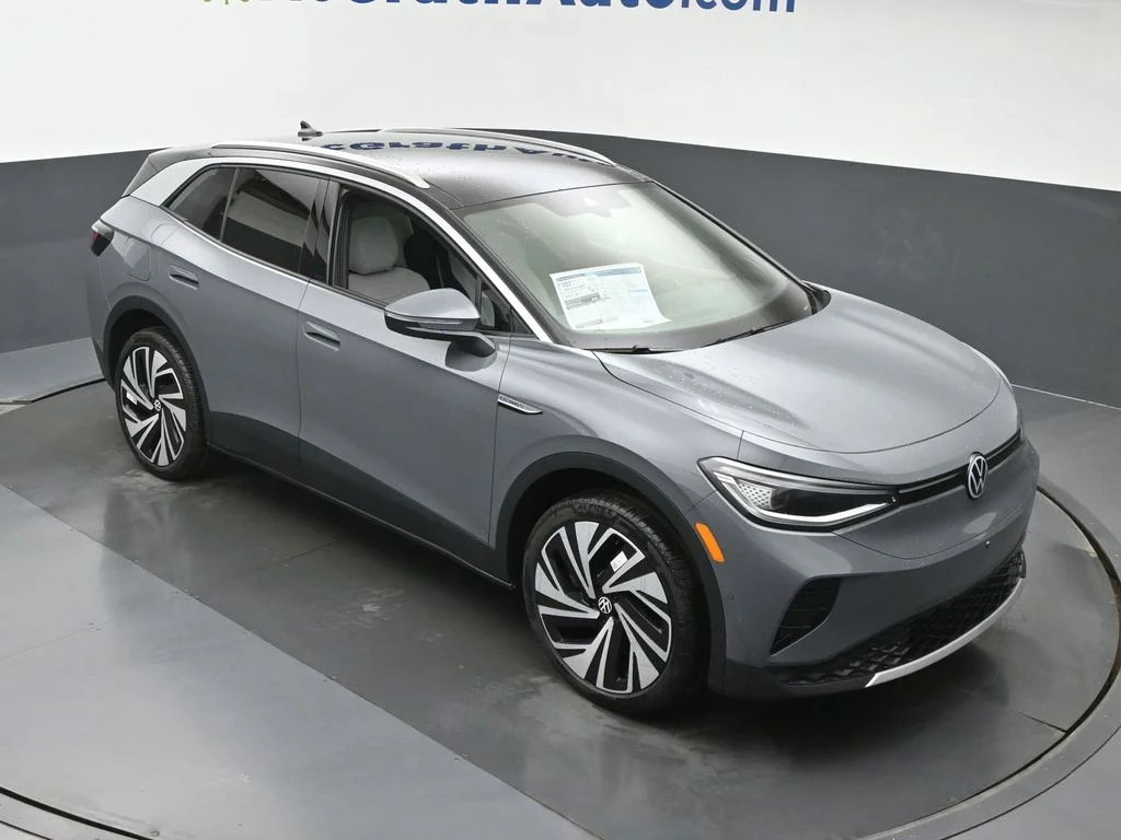 New 2026 Pure Gray W/ Black Roof Volkswagen Pro S Plus image 3
