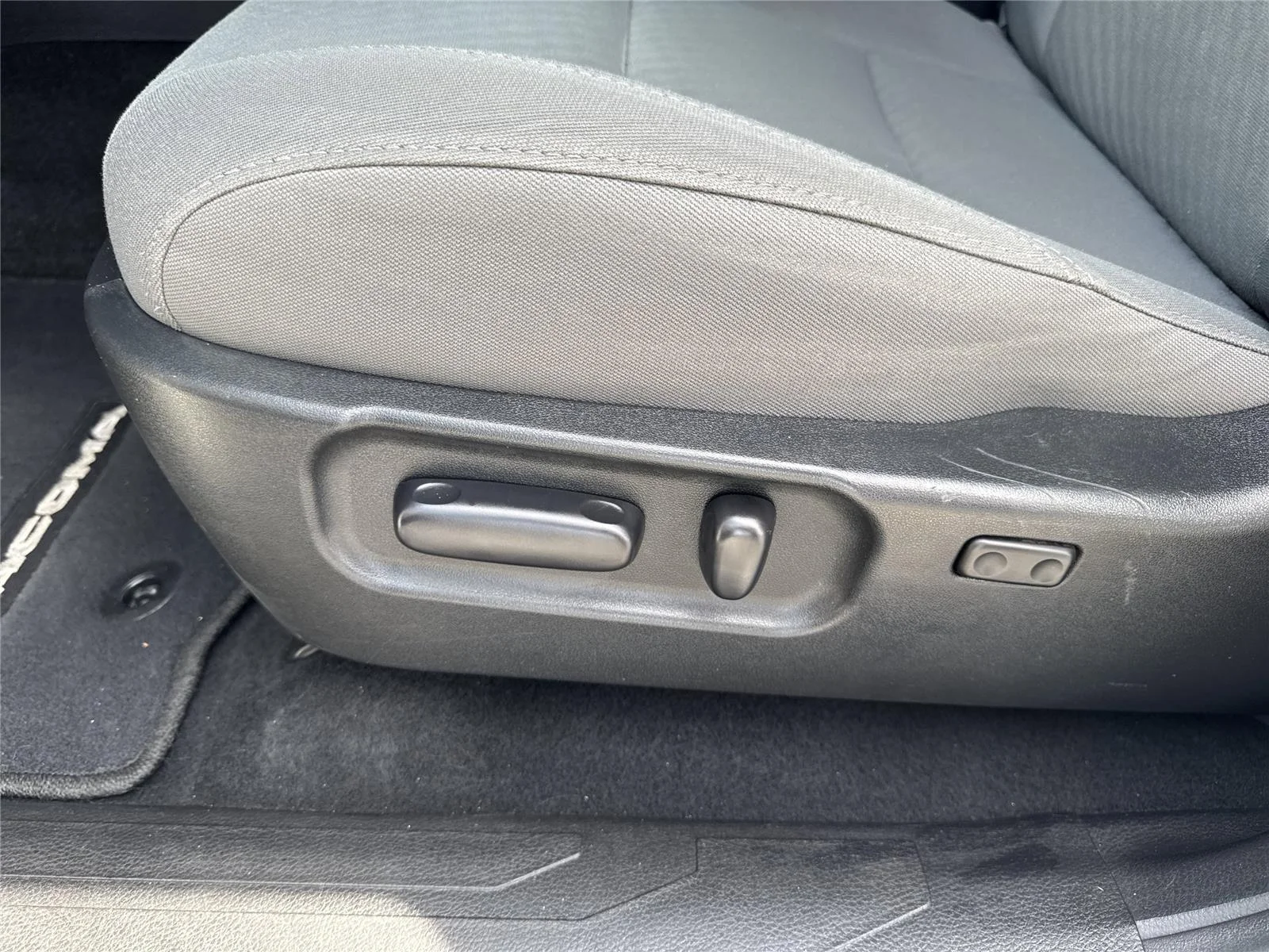 Used 2023 Ice Cap Toyota SR5 V6 image 12