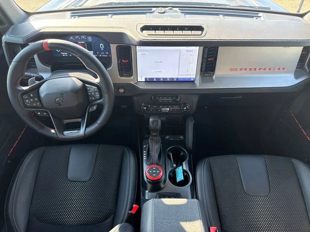 Used 2024  Ford Raptor image 13