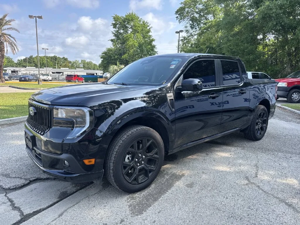 Used 2025 Black Ford Lobo Standard image 5