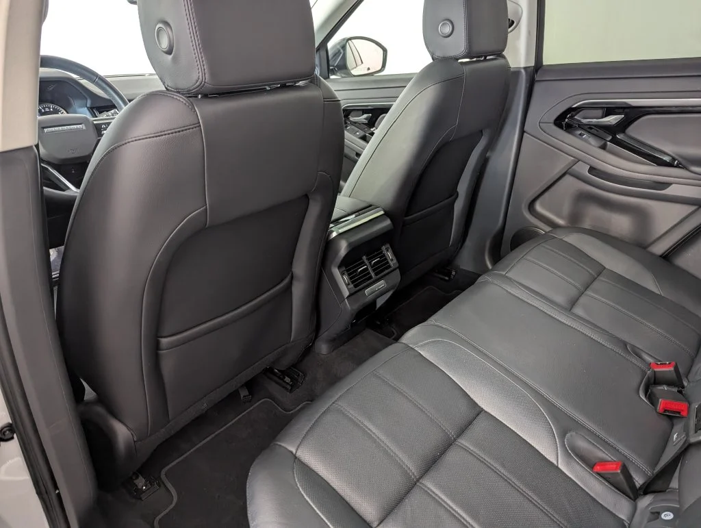 Used 2023 White Land Rover S image 34