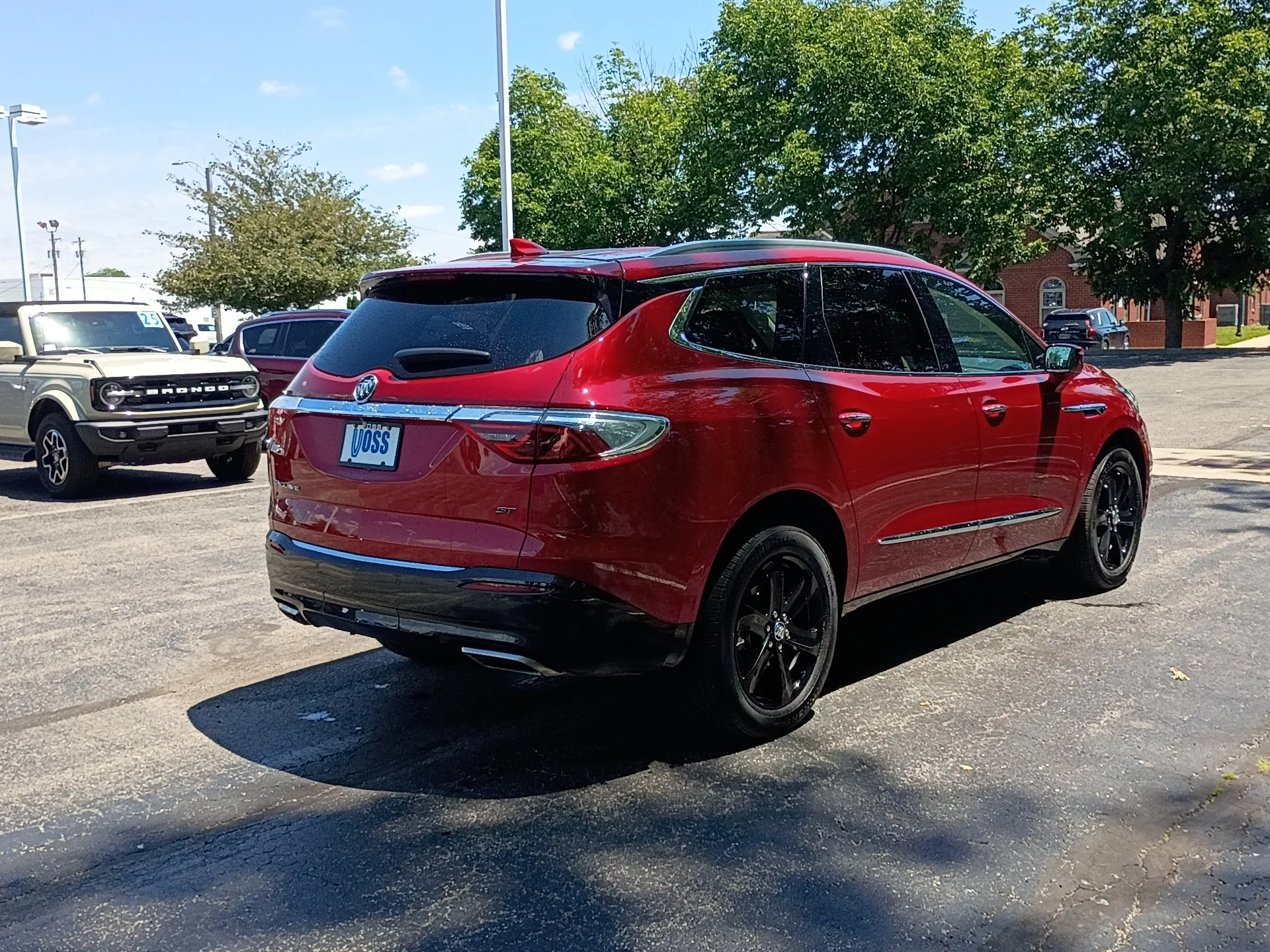 Used 2023 Cherry Red Tintcoat Buick Essence image 3