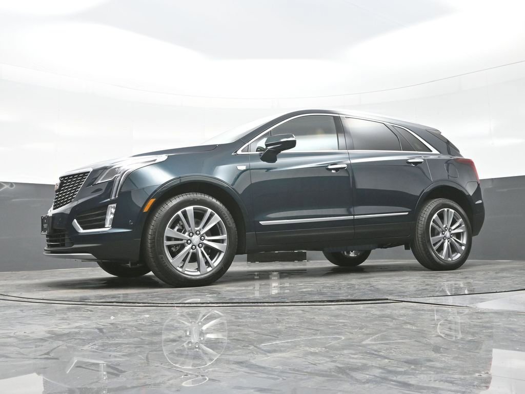 Used 2026 Emerald Lake Metallic Cadillac Premium Luxury image 42