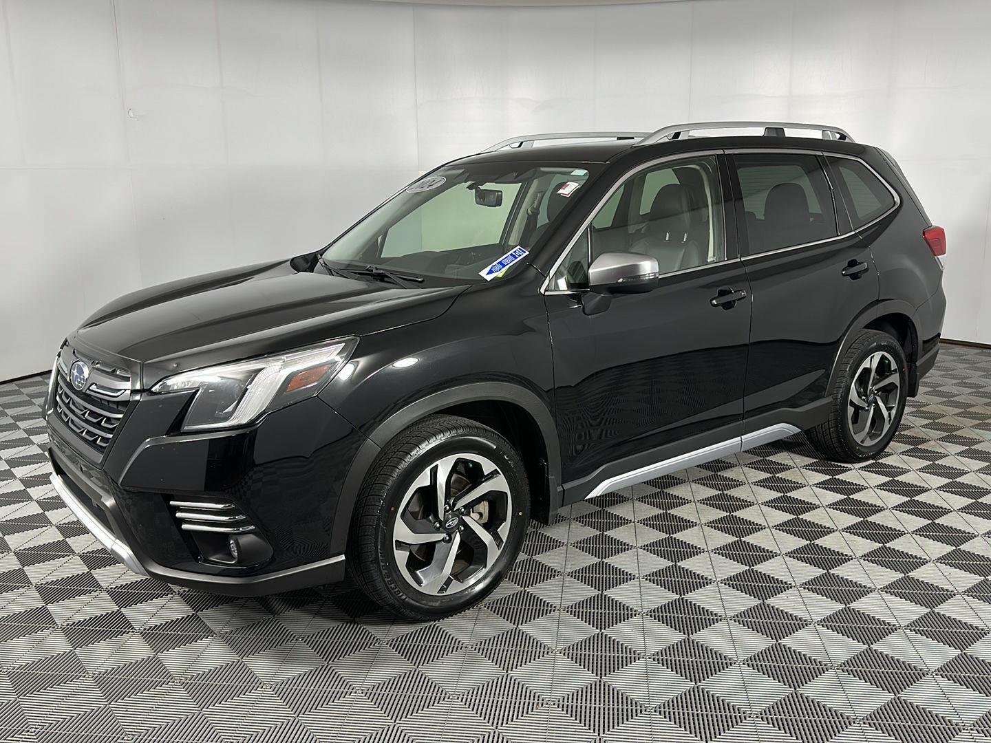 Used 2024 Crystal Black Silica Subaru Touring image 4