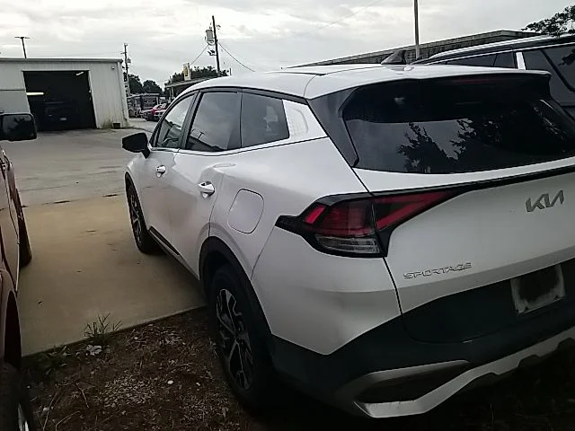 Used 2025 White Kia EX image 12