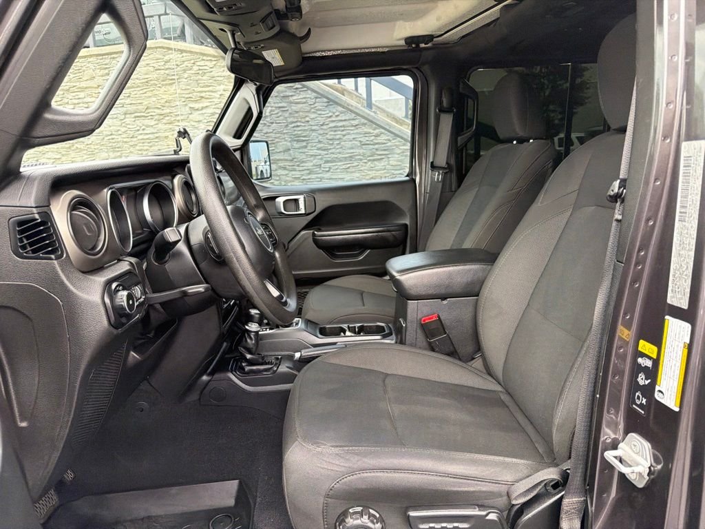 Used 2020 Gray Jeep Unlimited Sport image 10