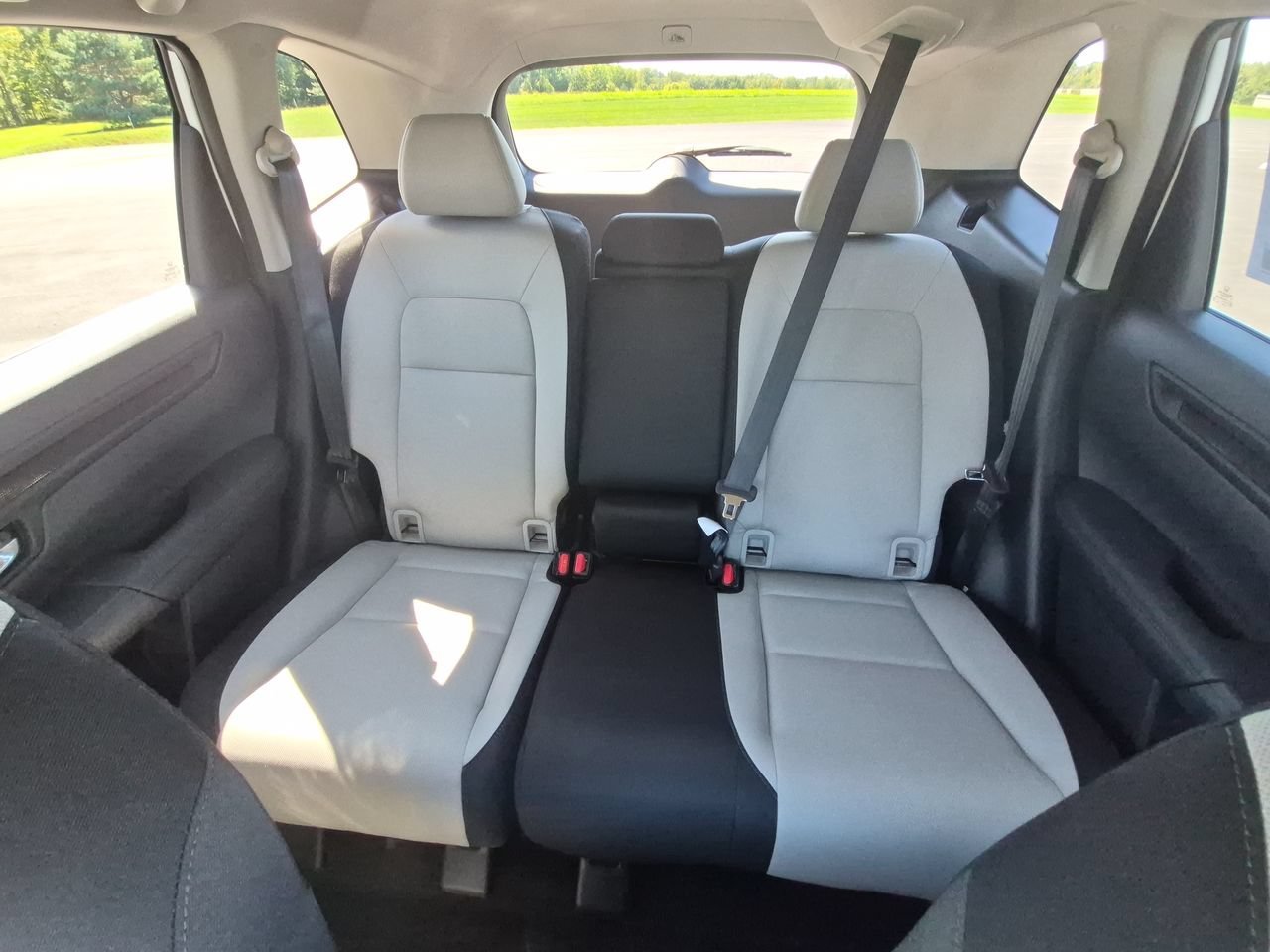 New 2027 Platinum White Pearl Honda LX AWD image 22