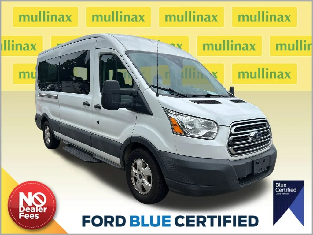 2017 Ford Transit 350 XLT Wagon Med Roof Sliding Pass. 148's photo